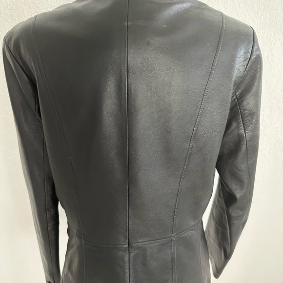 Wilsons Women's Black Leather Jacket - Picture 6 of 9